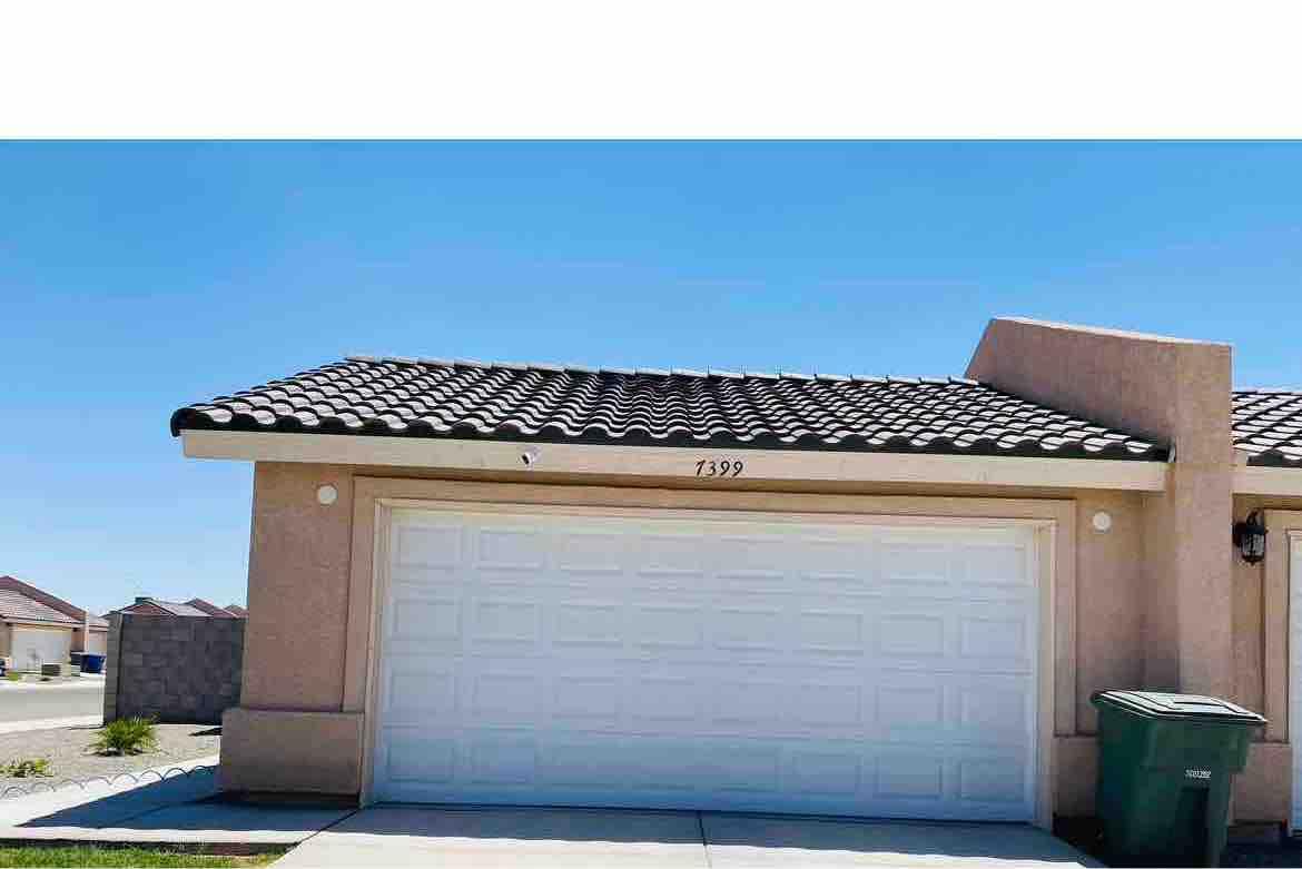 Nice two-bedroom two car garage townhouse