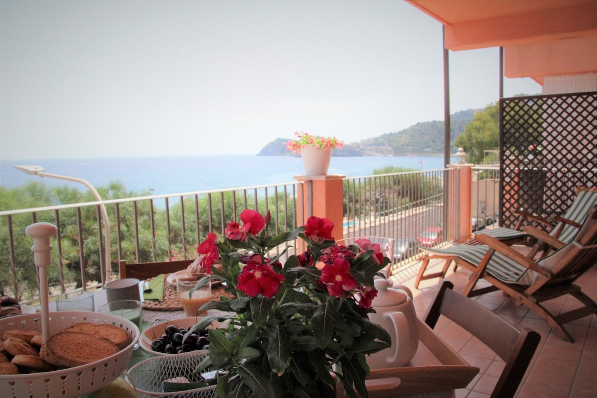 Poseidone Sea Apartment Mazzeo -Taormina