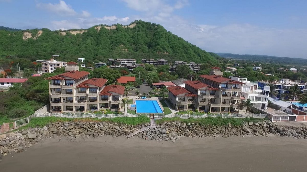 Beachfront Paradise with Pool