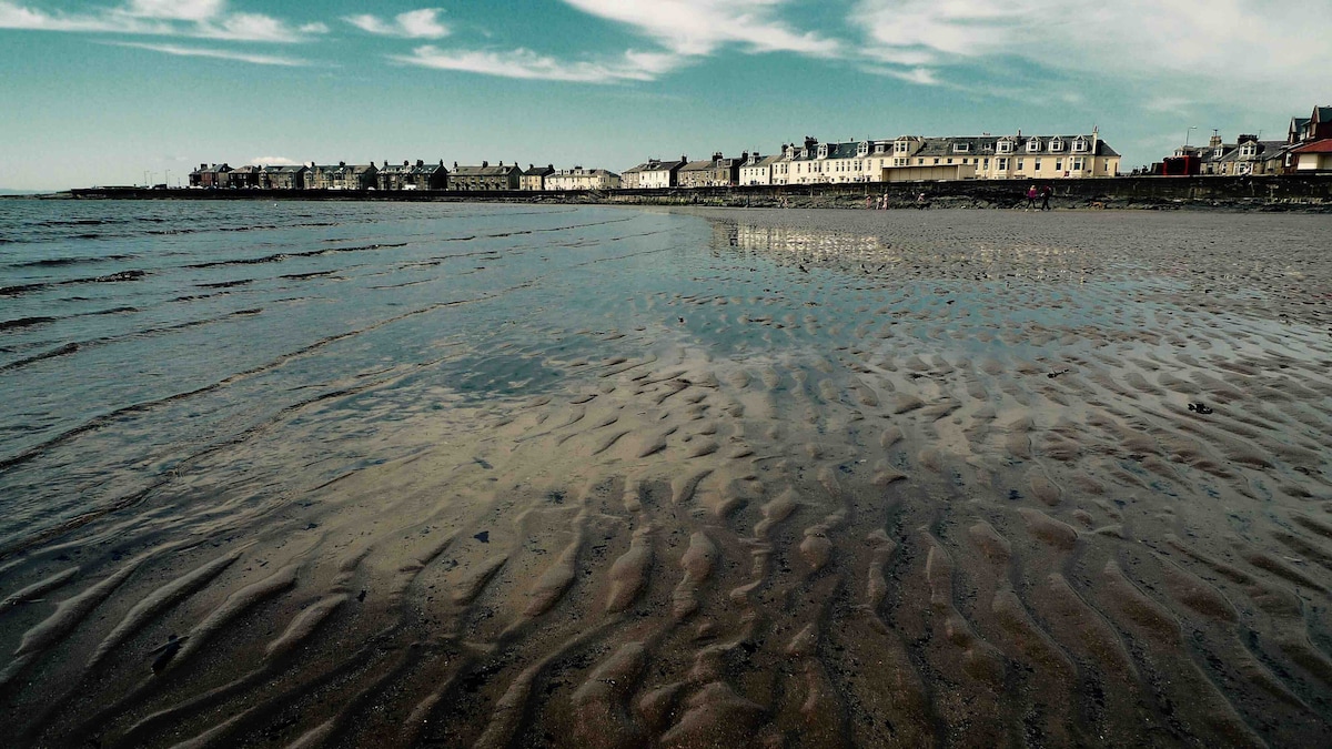 Troonbeachfront I