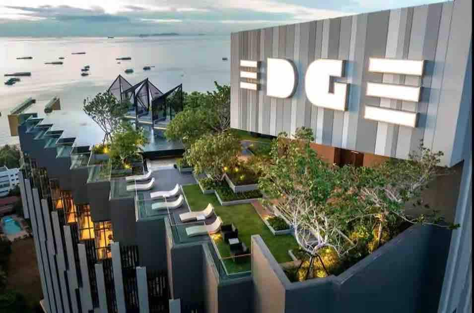 Pattaya The Edge Sea View 1BR 高层视野开阔带汽车充电桩涵盖桑拿 乒乓球