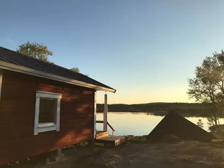 Sliiden Wilderness Cabin