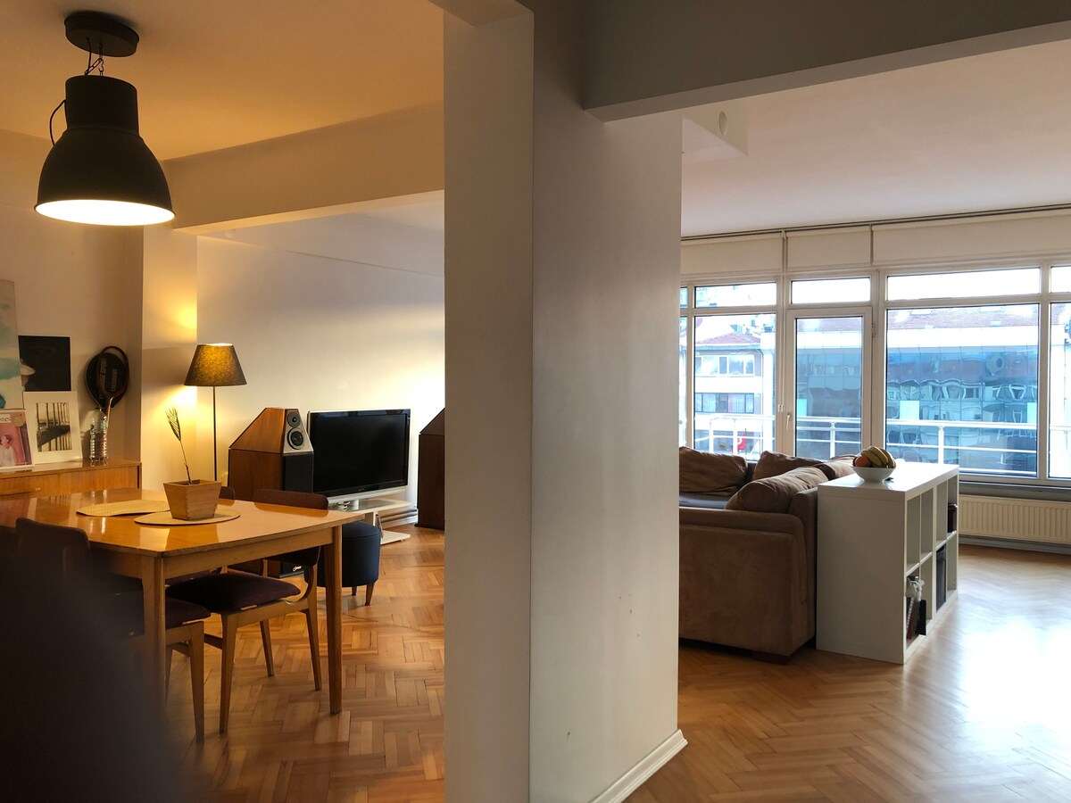 Spacious apartment in the heart of Kadıköy.