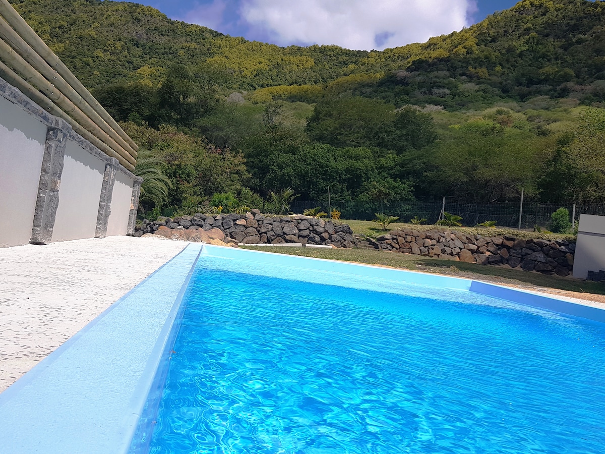 Studio with garden and pool