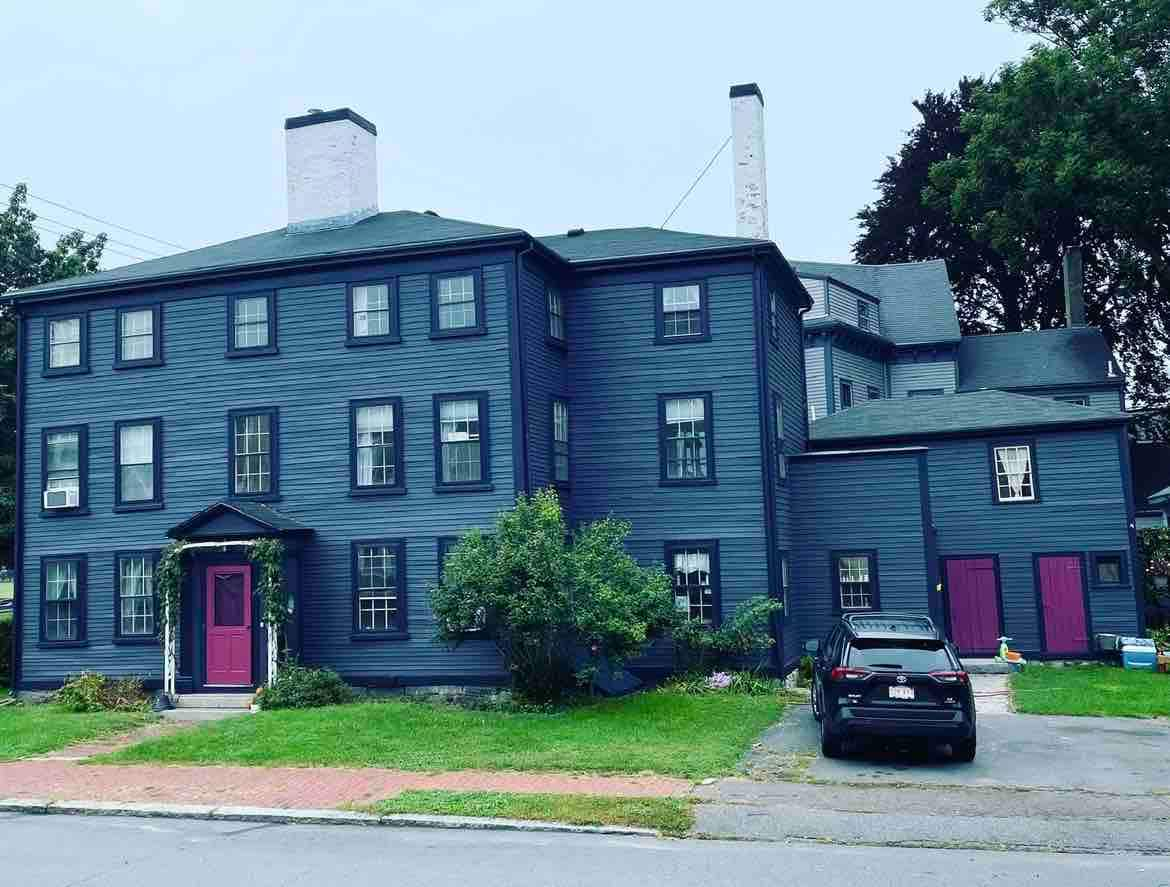 Widows Walk En-suite at Historic John Ives House#7