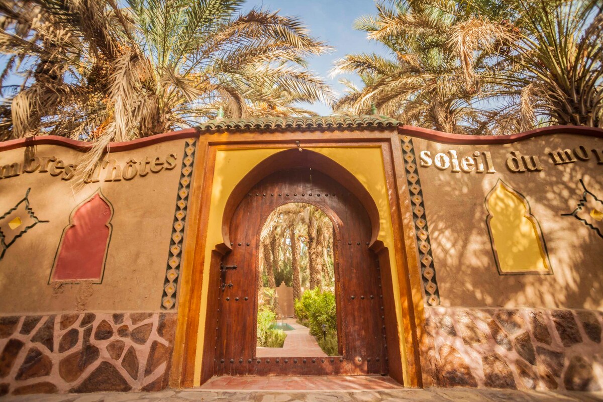 Belle kasbah au coeur d 'un oasis