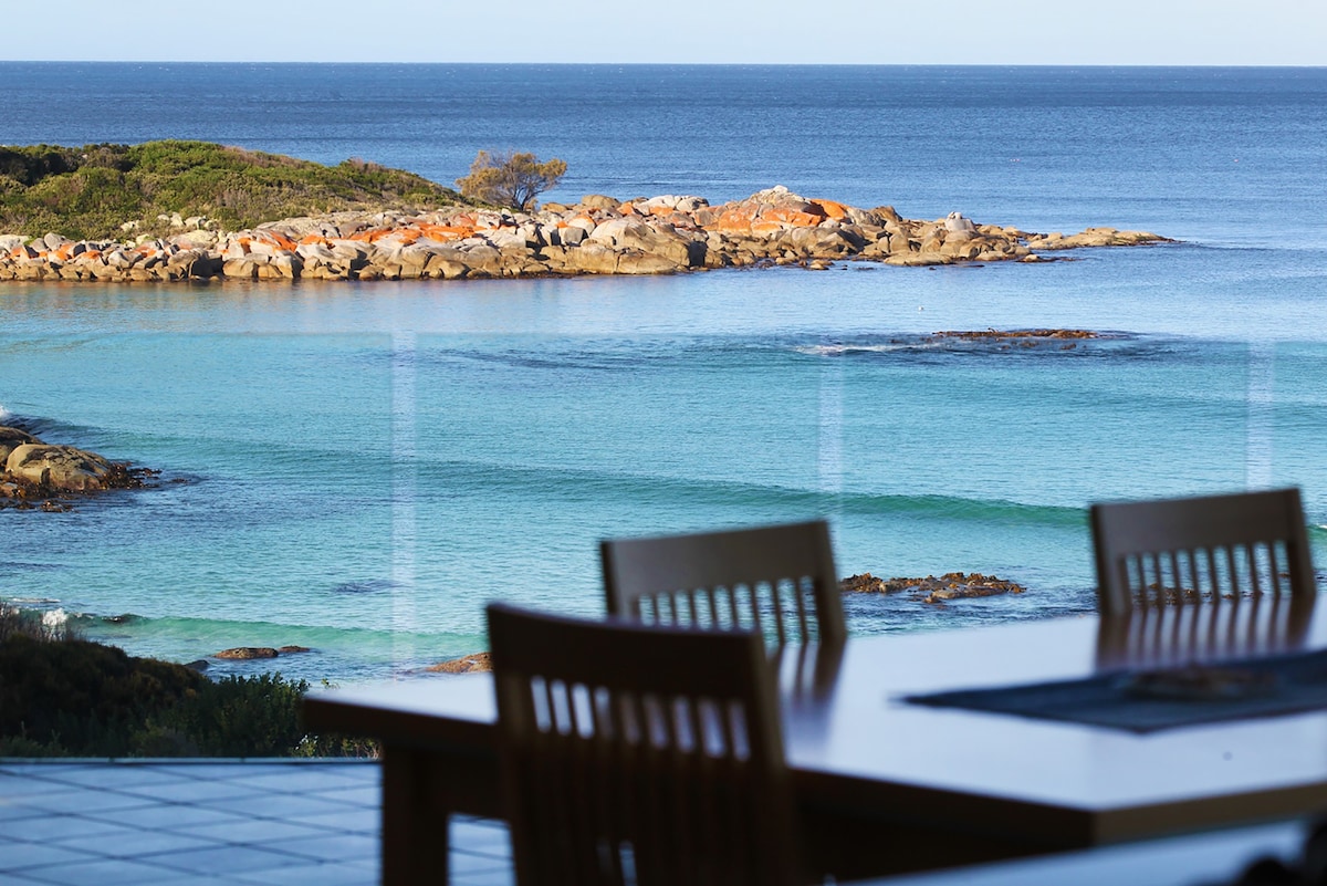 火焰湾的伊甸园（ Eden at Bay of Fires ）。