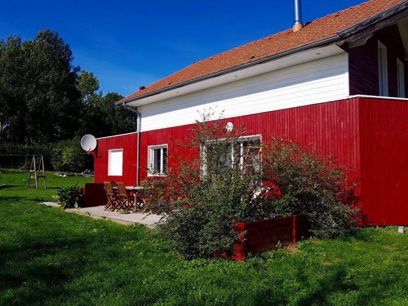 La maison en bois.