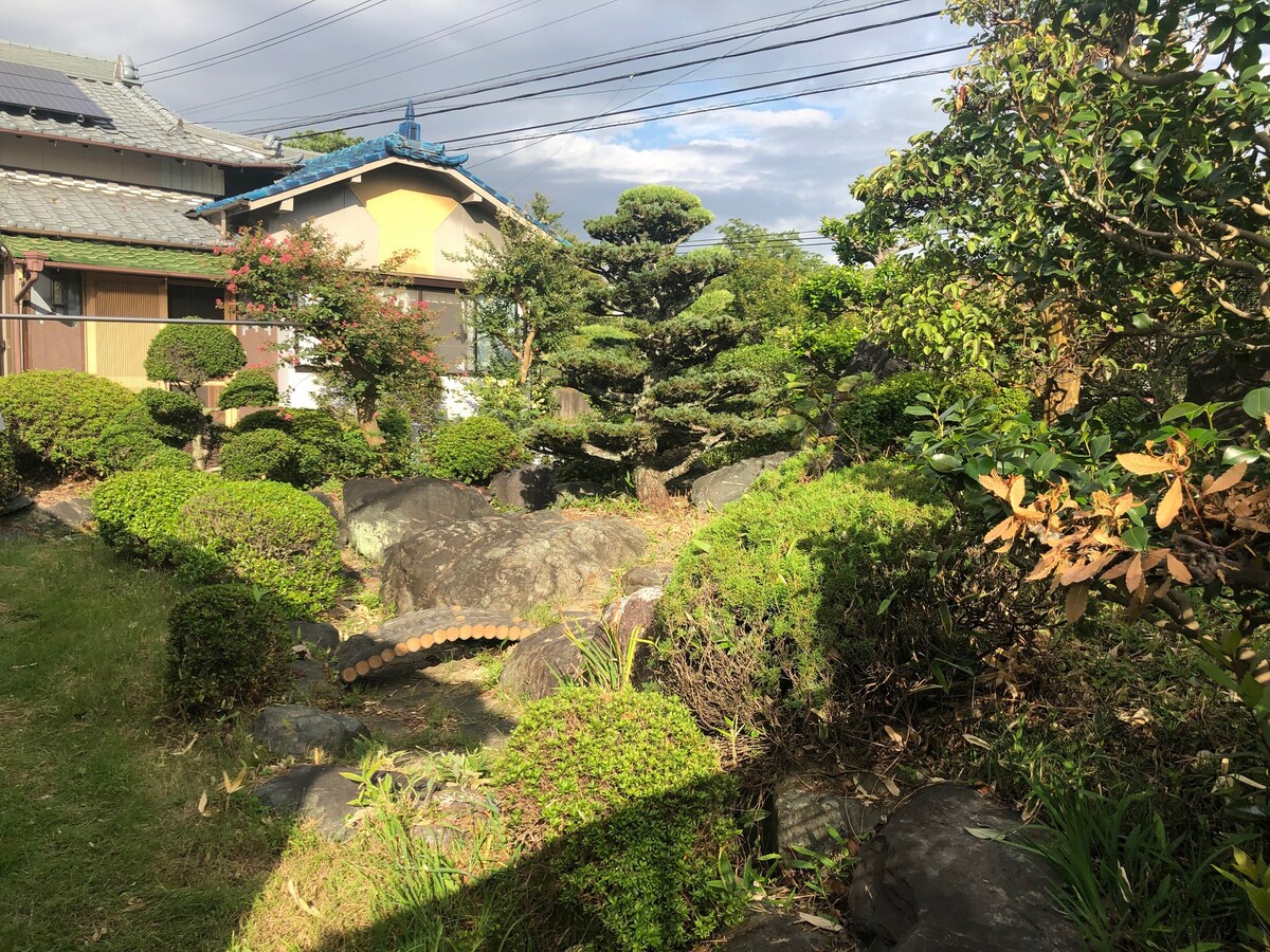 像当地人一样入住！日本花园和当地晚餐。