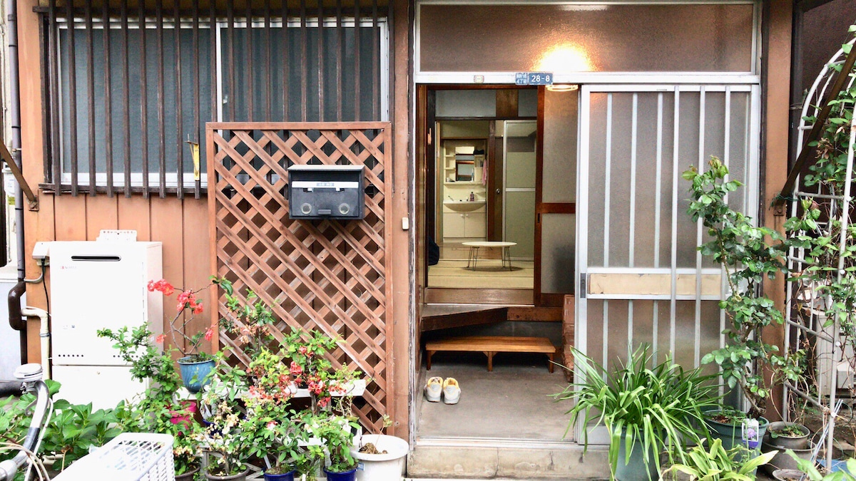 民泊　蘭峰 99平方の一軒家まるごと貸し。浅草、スカイツリー、上野観光に便利。成田羽田空港乗換えなし