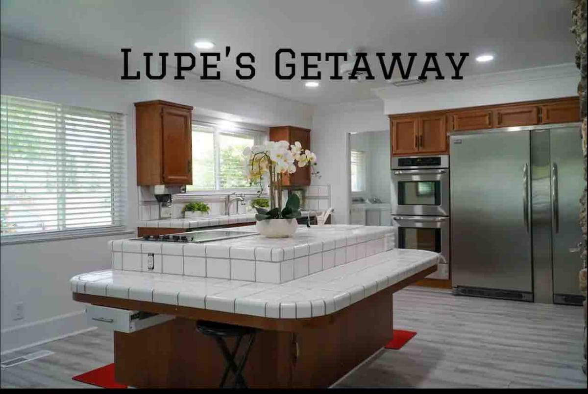 Lupe’s Getaway Home