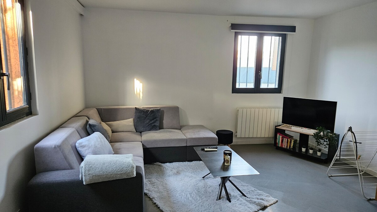 Appartement 3 pièces avec parking privé clos