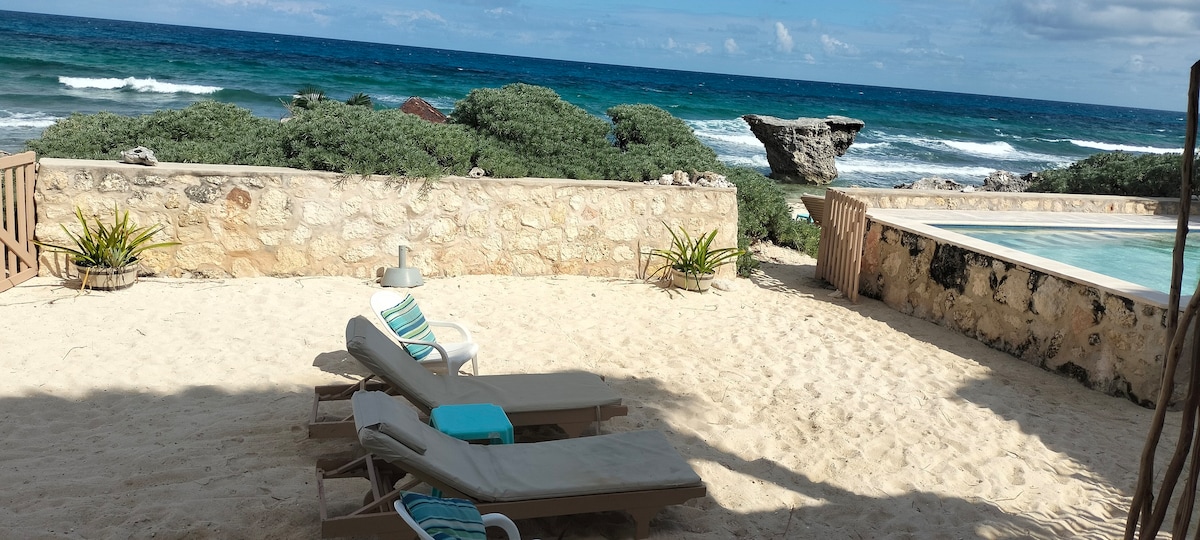 Private beach studio with pool Isla Mujeres