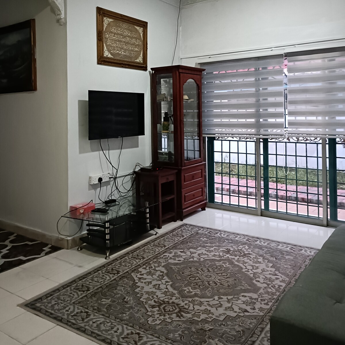 Spacious Homestay with calm surrounding