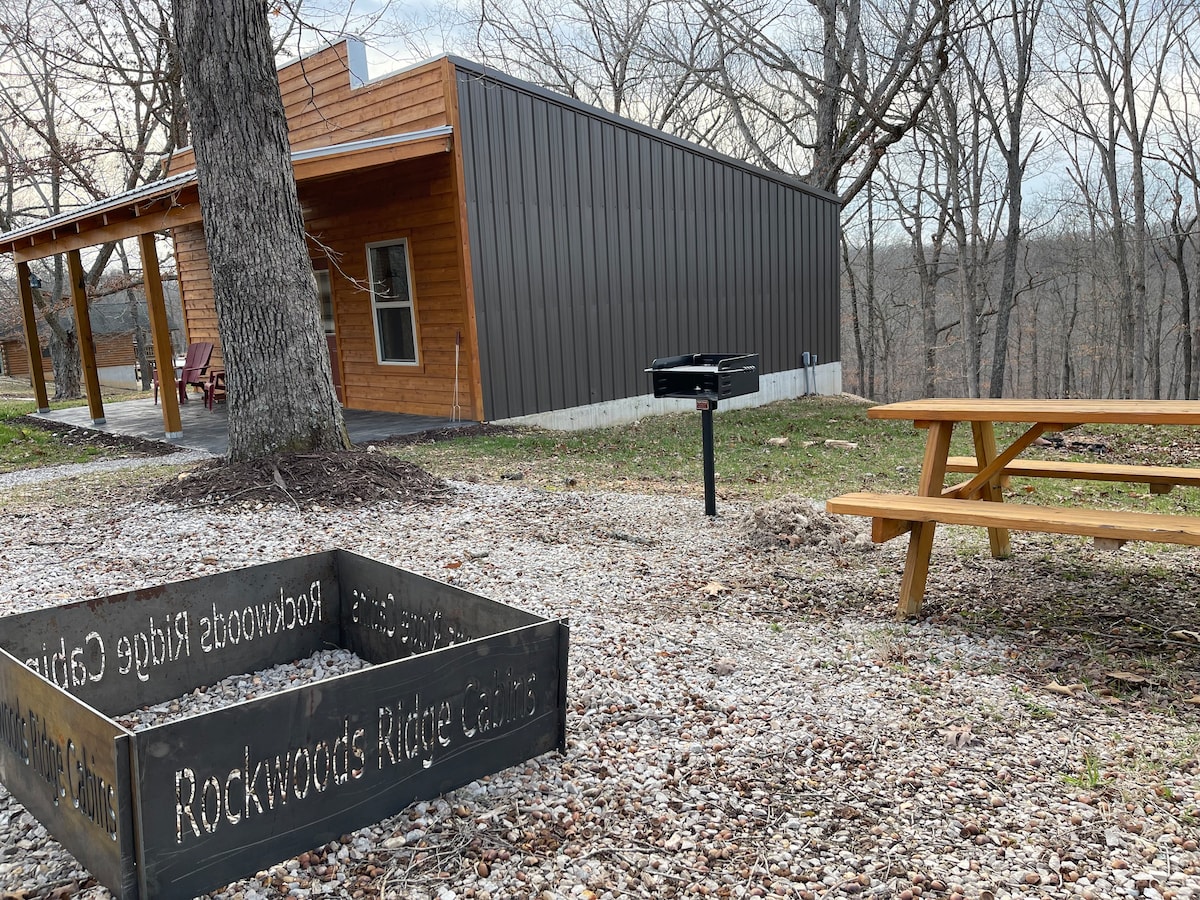 Rockwoods Ridge Country Cabin near Blue Springs