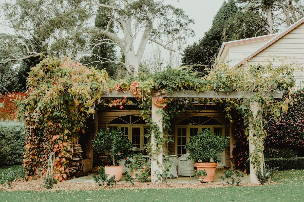 Dennarque Estate - Wisteria Lodge, Mount Wilson