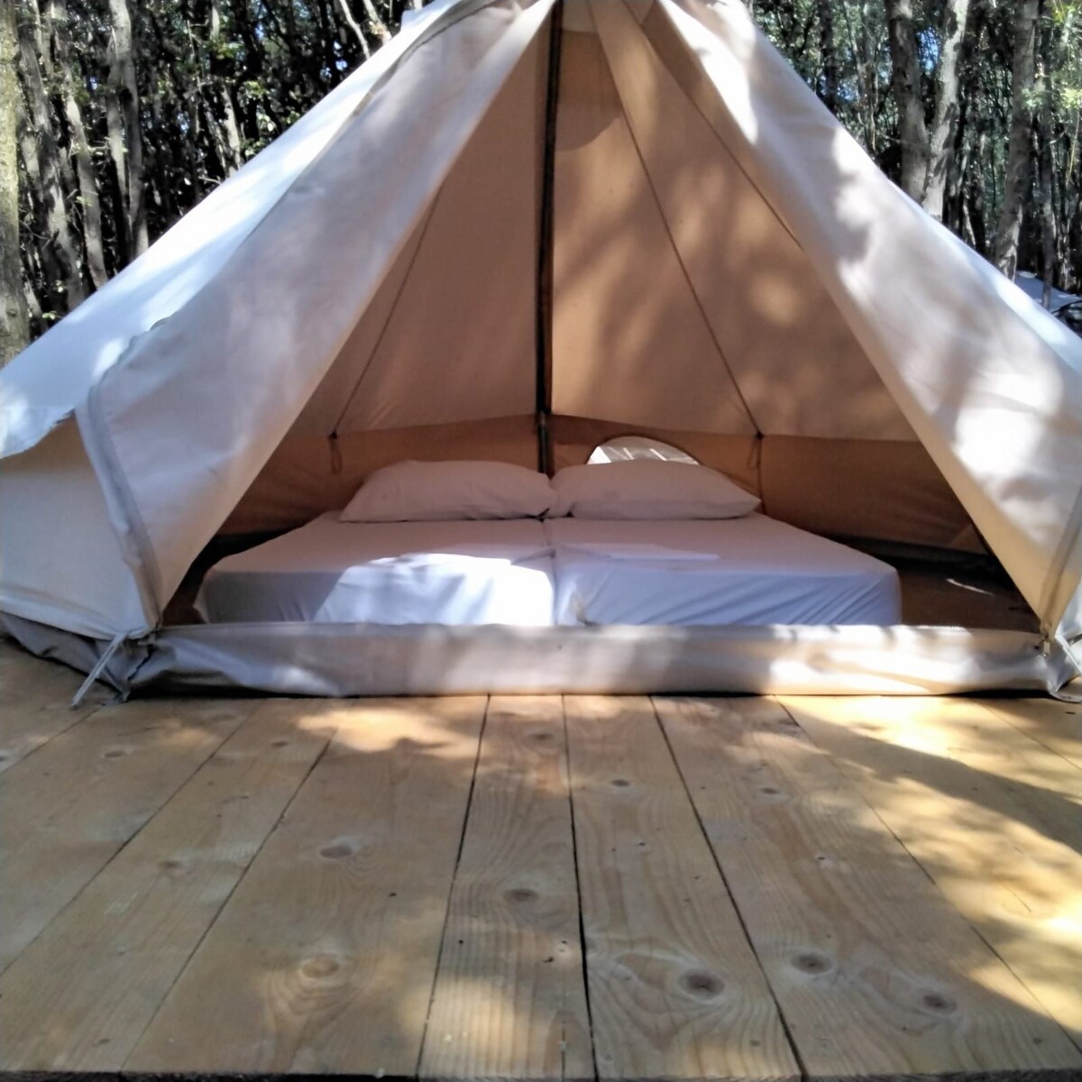 Glamping tent 1 Robinson camp Val Kavran