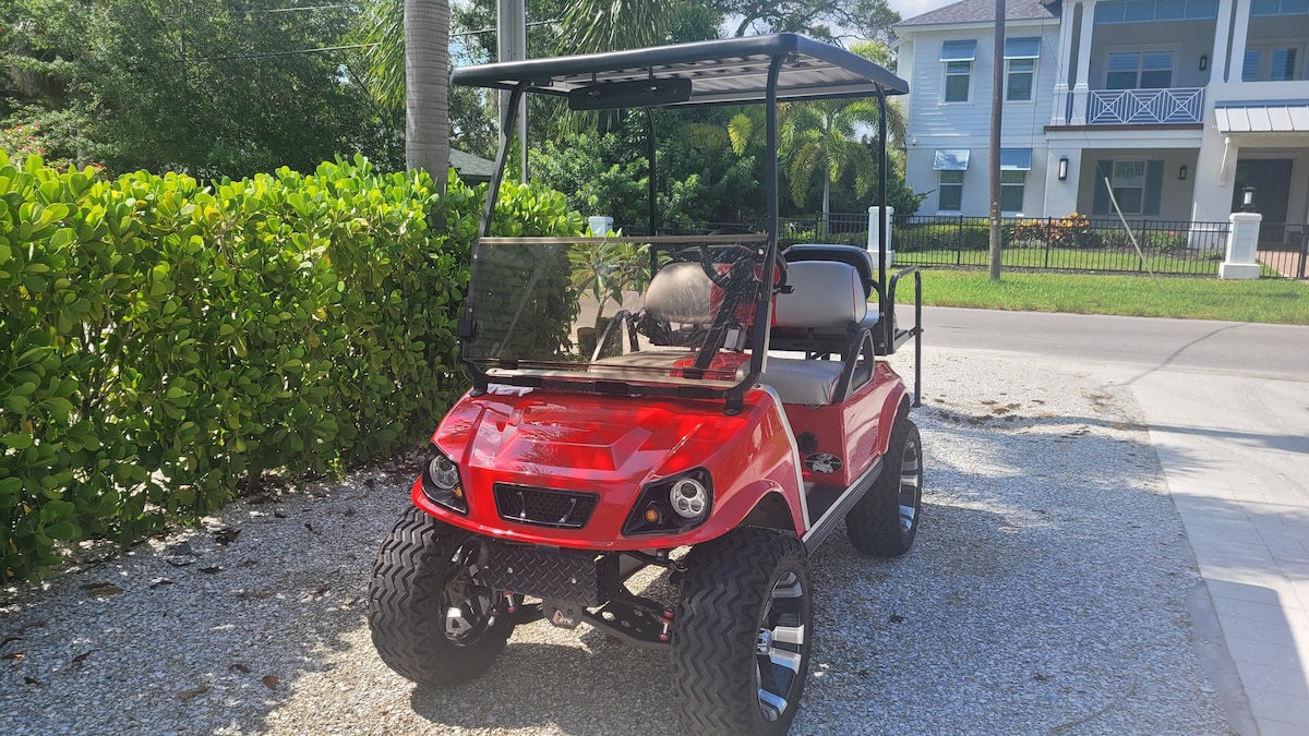 Family friendly home in Florida, free golf cart