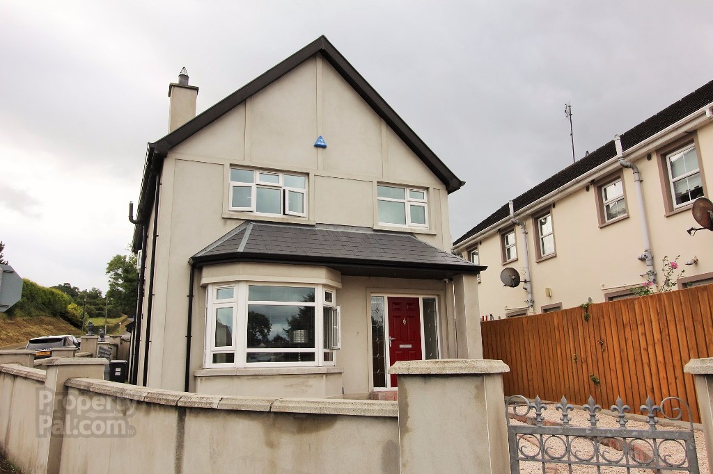 2 bedroom, Walking distance to Letterkenny Town