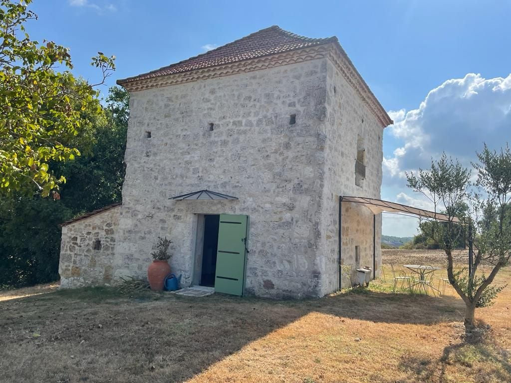 pigeonnier à la campagne