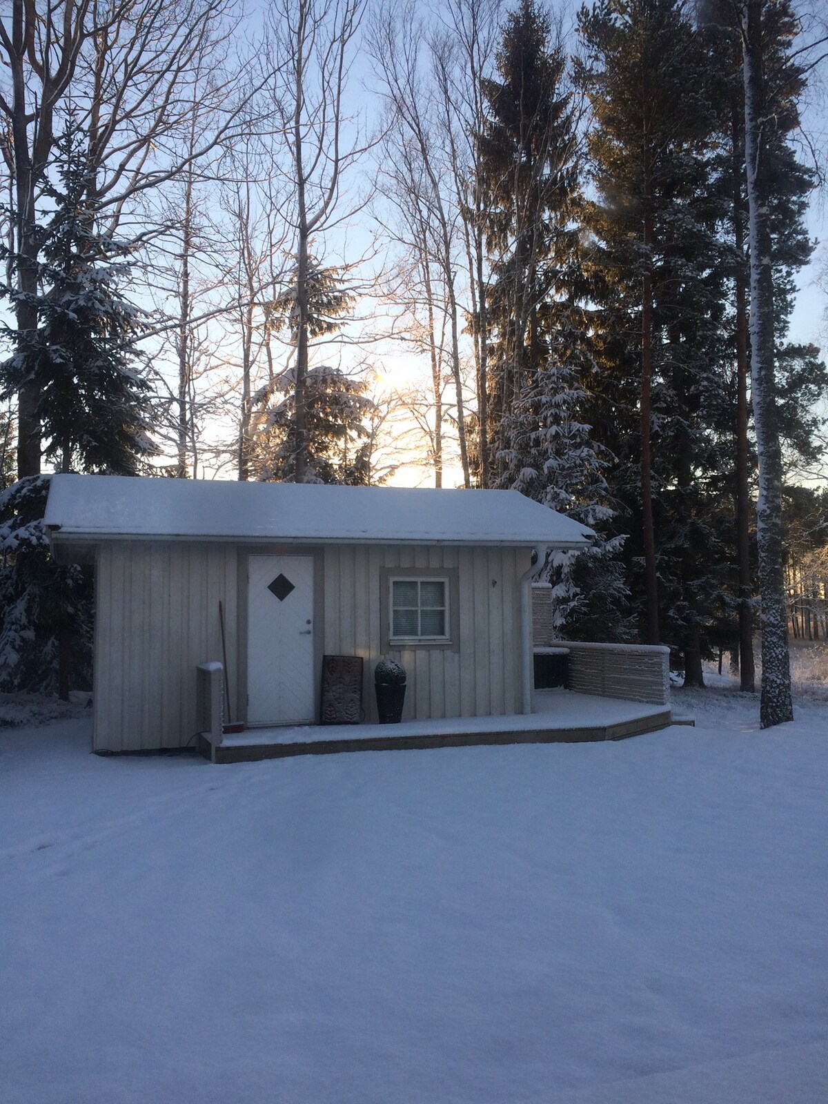 House in Strandvik / House close to lake