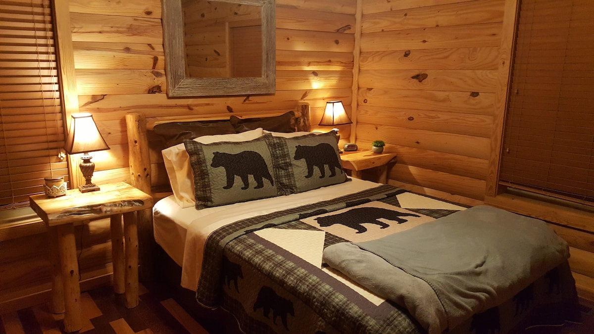 Lovely Bear Cabin on the White River