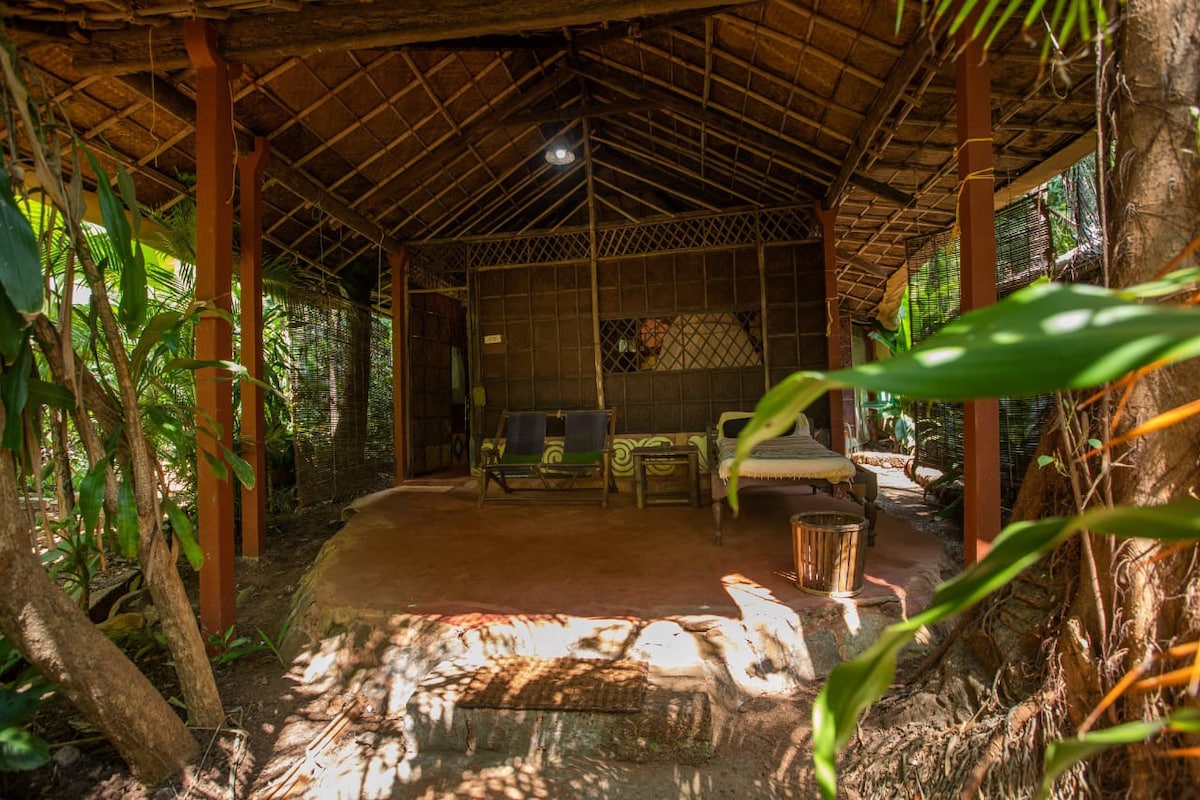 Romantic GetAway in the Jungle @ Bhakti Kutir