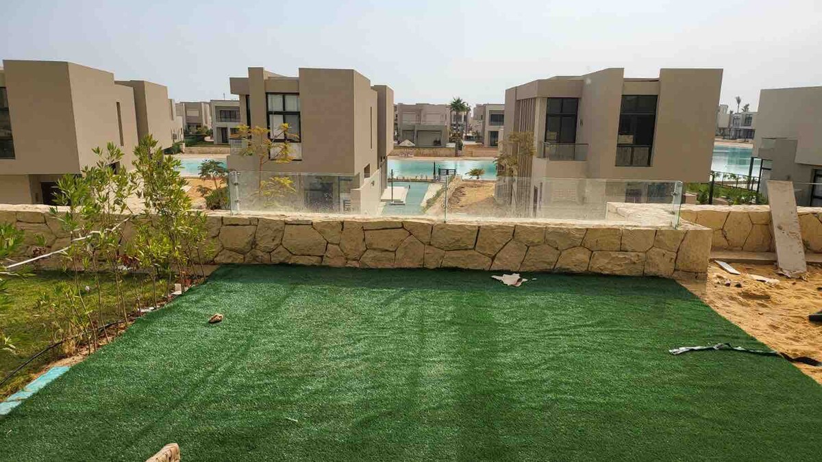 azha 3bedroom townhouse with amazing lagoon view