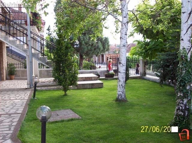 Big house, beautiful courtyard and terrace view