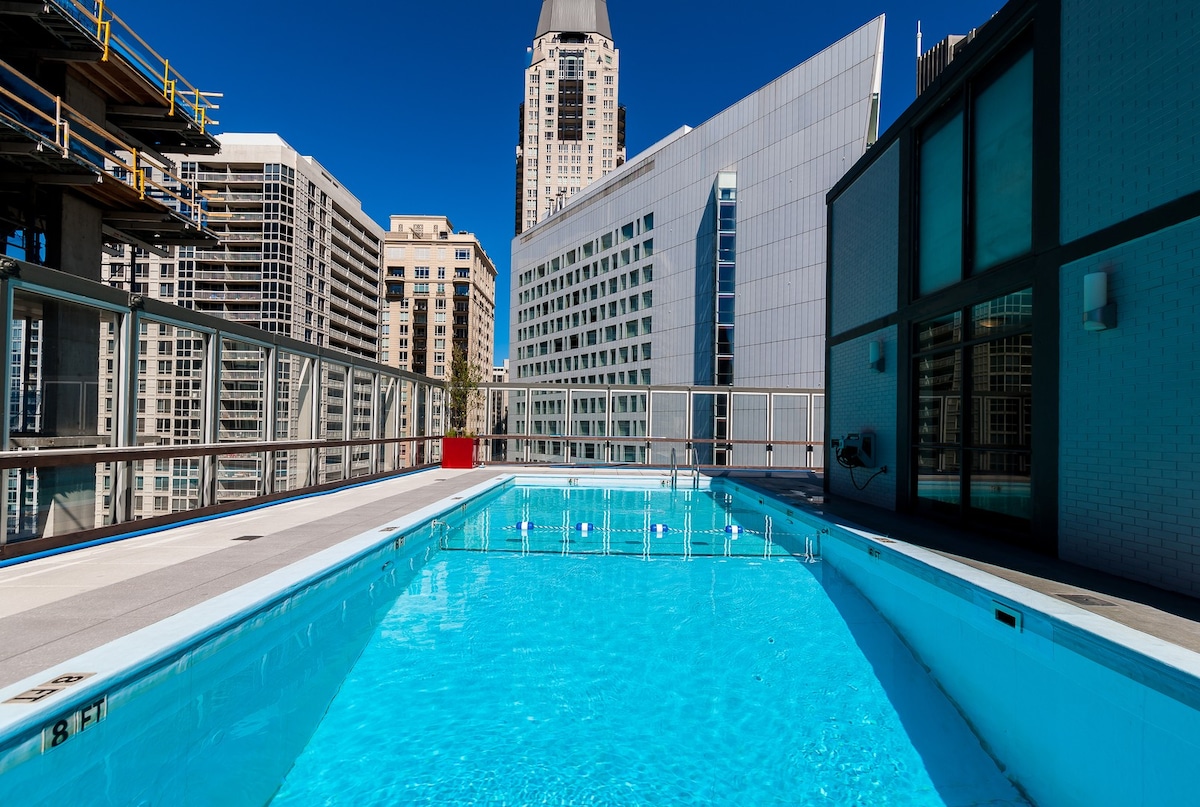 豪华黄金海岸公寓|屋顶泳池、健身房、工作空间