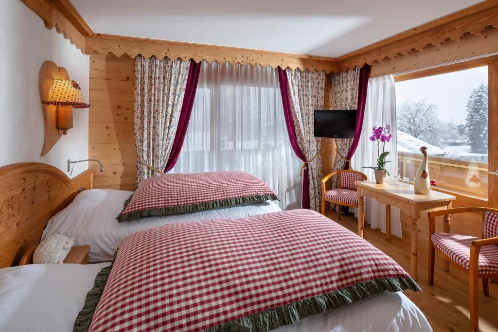 Superior Room South Facing 7 nights | Hotel Neige