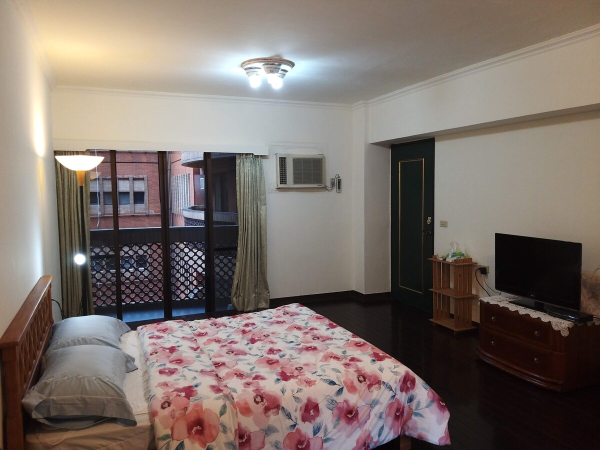 Songshan  Guest Room 1（MRT 10 minutes）