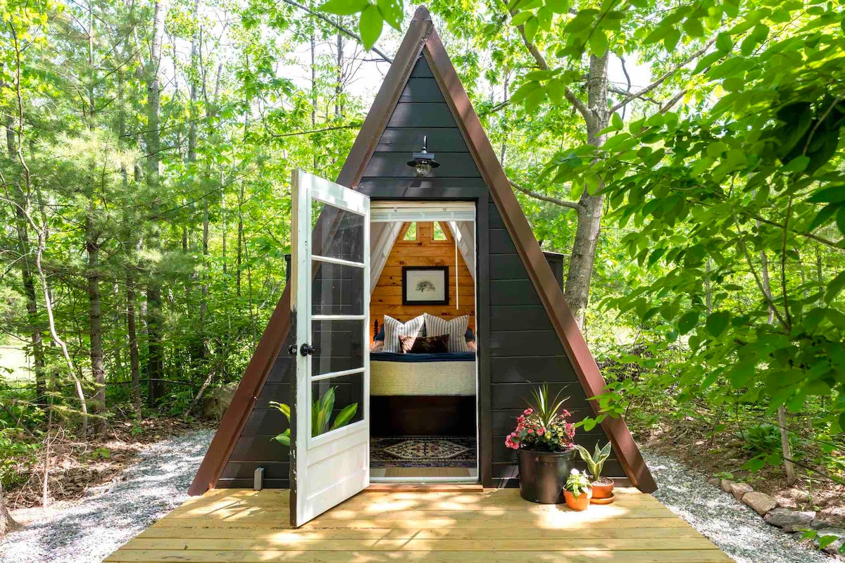 Oak Hollow Tiny A-Frame - A Cozy Midcoast Getaway