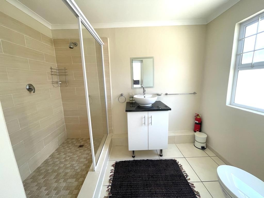 Blue Bug Apartment No1 self-catering in Bathurst