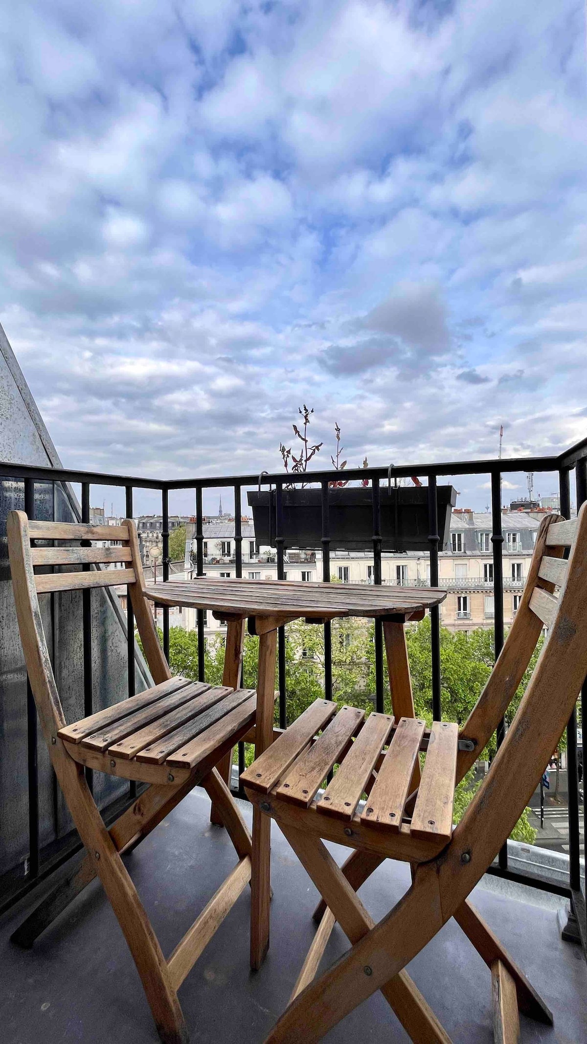Appartement Élégant avec Vue Panoramique sur Paris