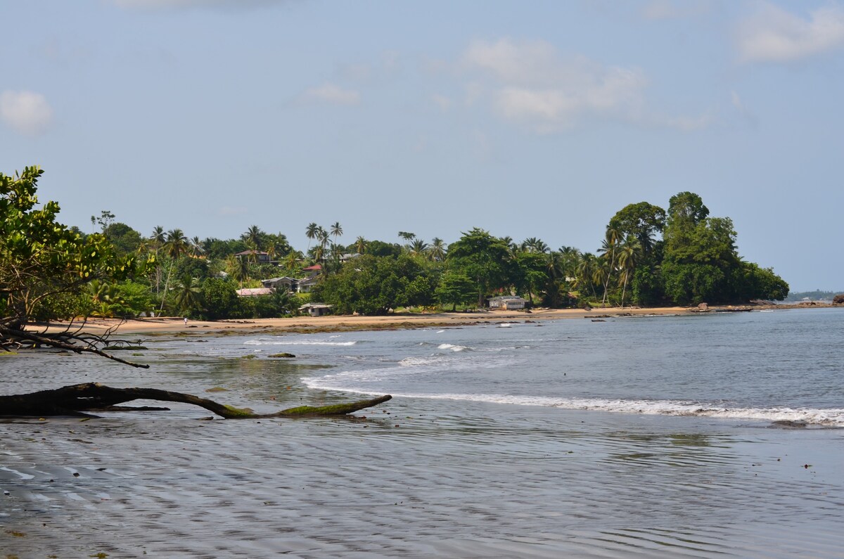 Kribi Mbombo海滩