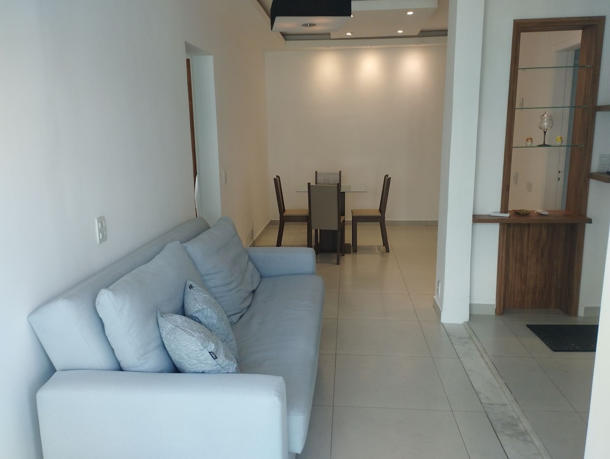 位于Barra da Tijuca Posto 5的美丽公寓