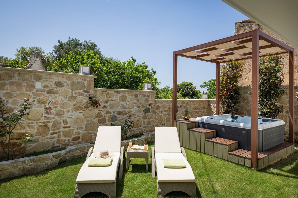 Doro Villas | Private Heated pool & Jacuzzi