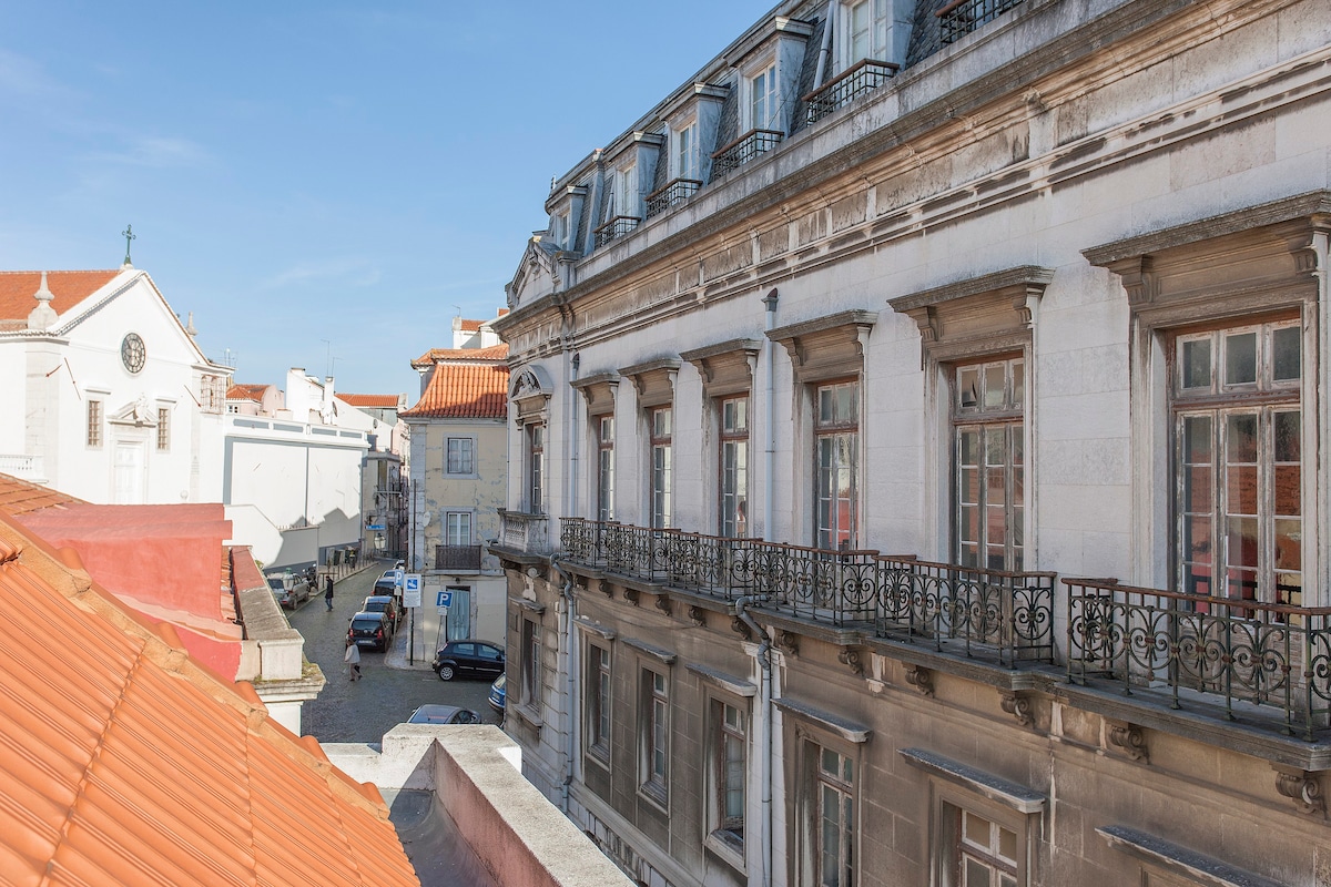 Attic Bairro Alto