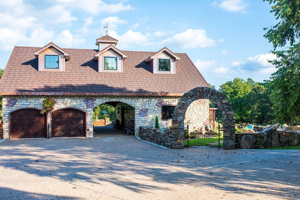 The Carriage House at Oak Front Farms