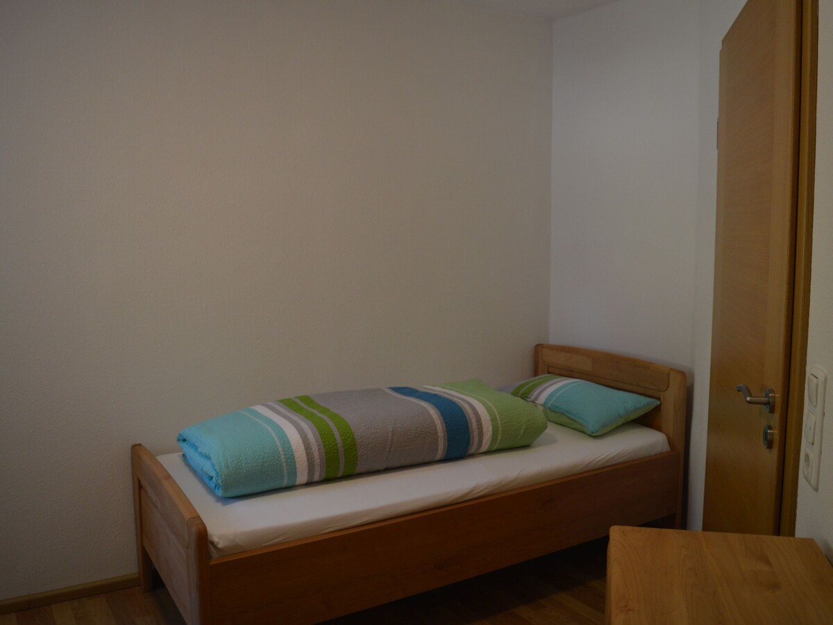 位于伦希谷中心的度假公寓， （ Oppenau-Innenstadt ） ，度假公寓2 ， 100平方米， 2间卧室，最多可入住6人
