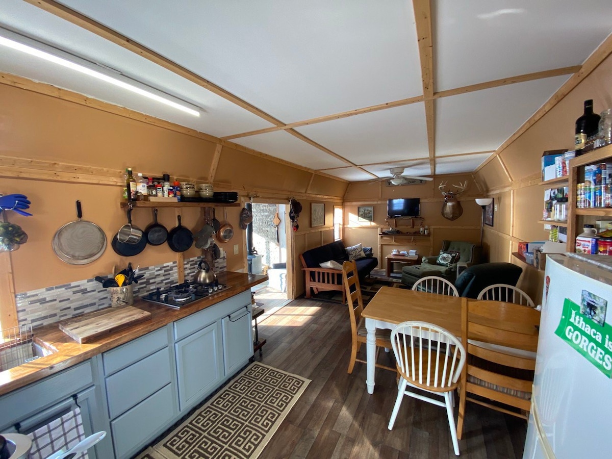 Hoppy Land - A Converted Hunting Camp
