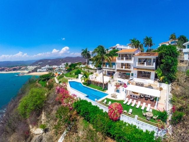 Luxury Villa with impressive ocean view- Sleeps 12