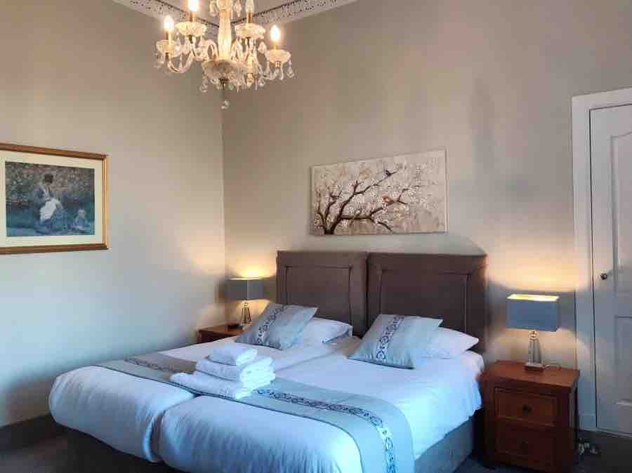 Edinburgh.Alexander Guest house.Luxury double room