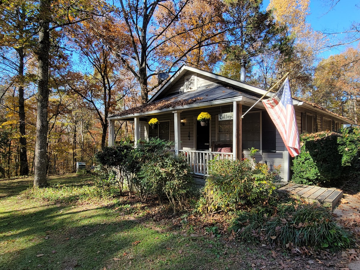 The Cottage at The Manor at Becks Lake