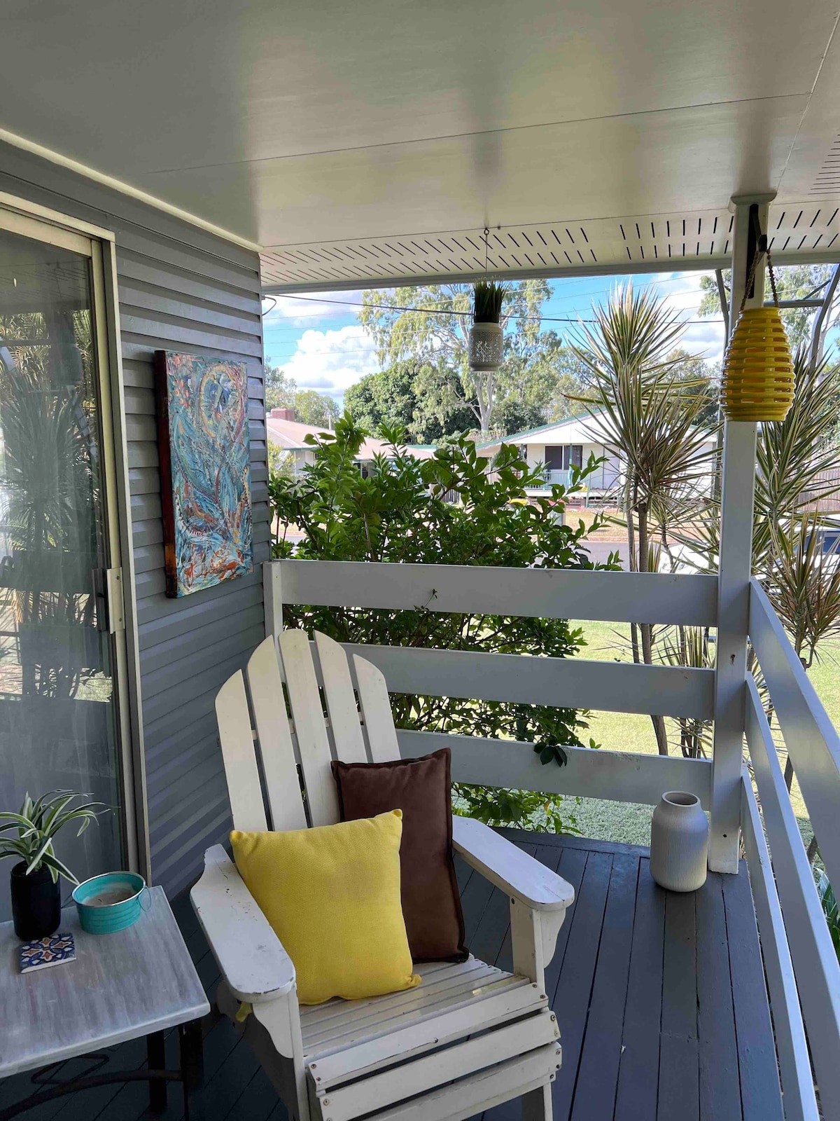 'The Retreat Moranbah' Unwind~Home Away from Home