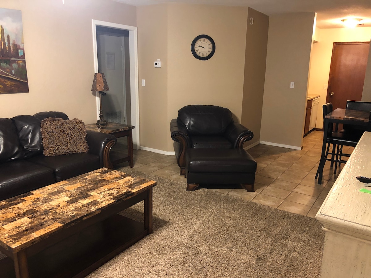 Quiet Apartment at WestWind - 7