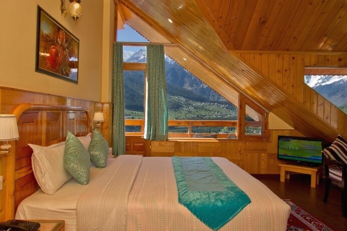 Stunning 6BR Manali Cottage| mountain view|heating