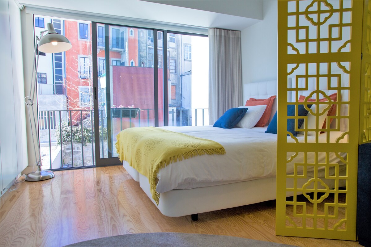 Almada Story Apartment by Porto City Hosts