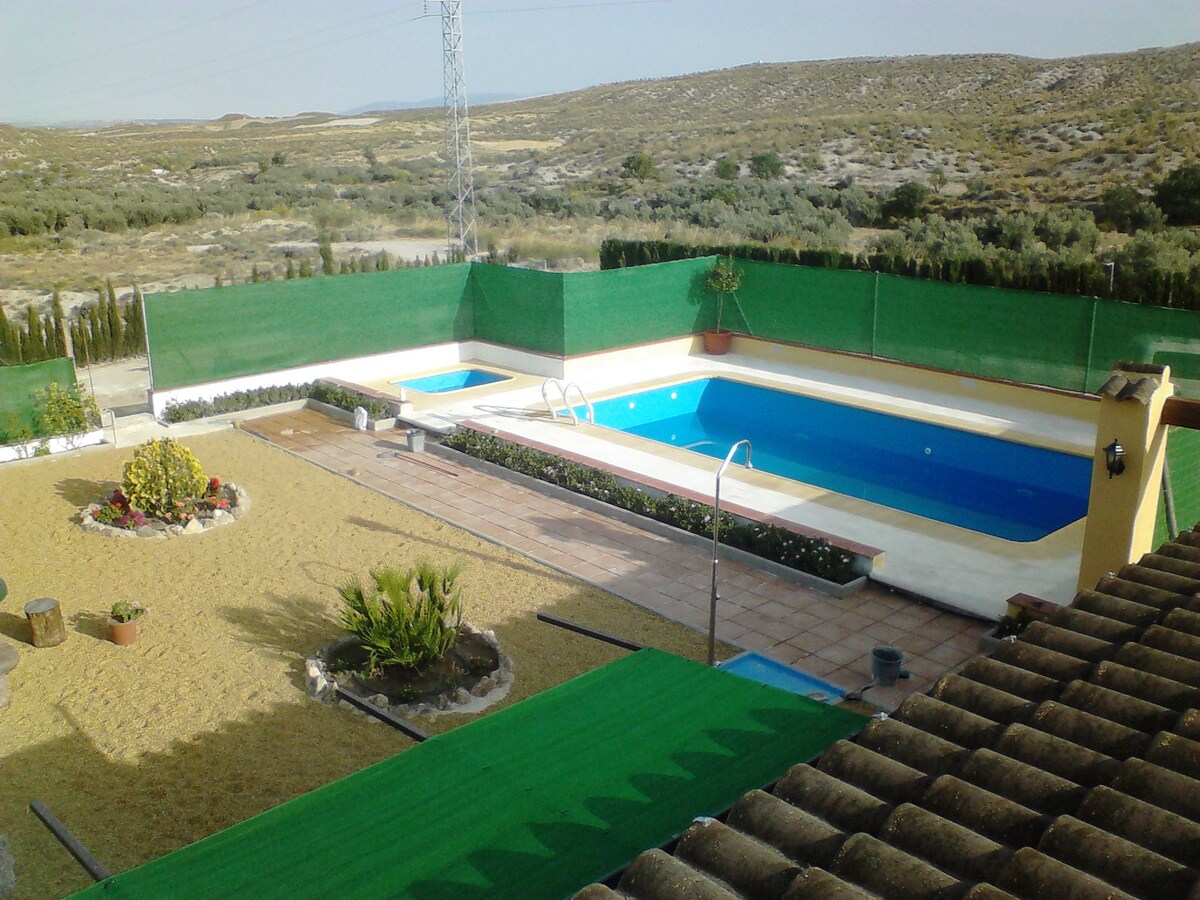 Cueva El Monterón (Casa Loli)